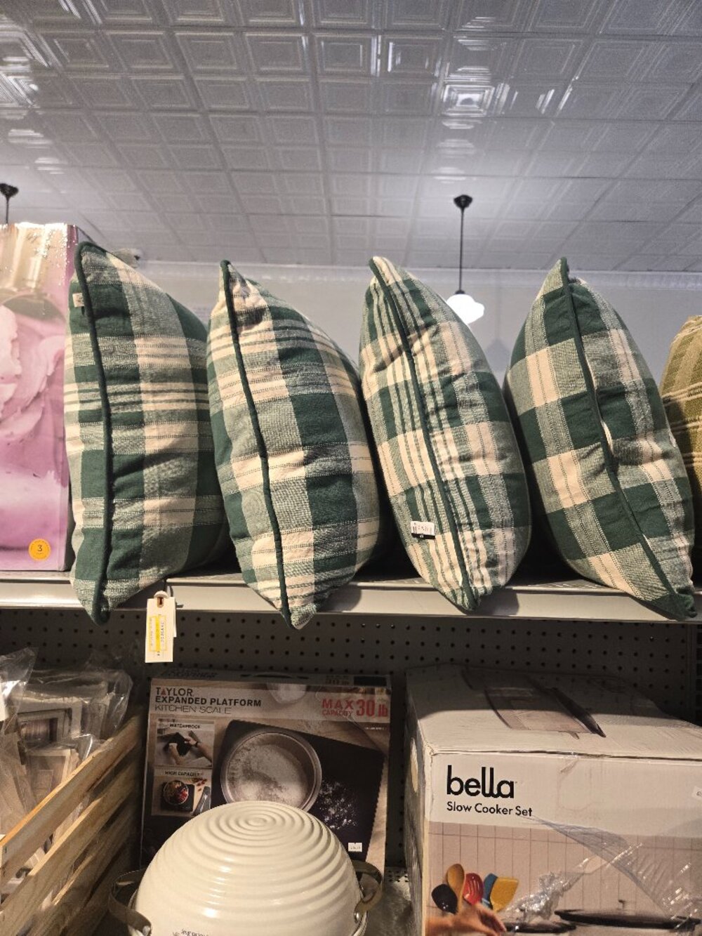 OEKO TEX (Standard 100) Green and White Pillows